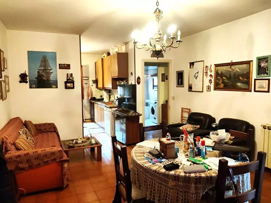 Immagine 17 di Appartamento in vendita  a Camaiore