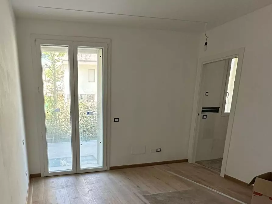 Immagine 7 di Casa bifamiliare in vendita  a Viareggio