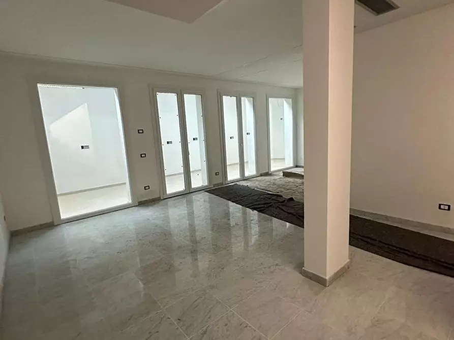 Immagine 11 di Casa bifamiliare in vendita  a Viareggio