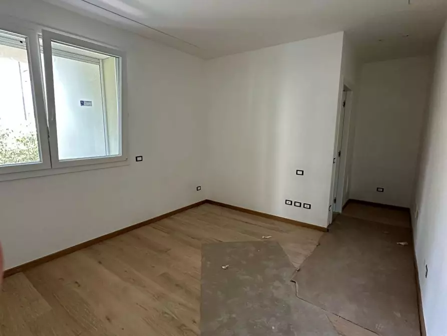 Immagine 6 di Casa bifamiliare in vendita  a Viareggio