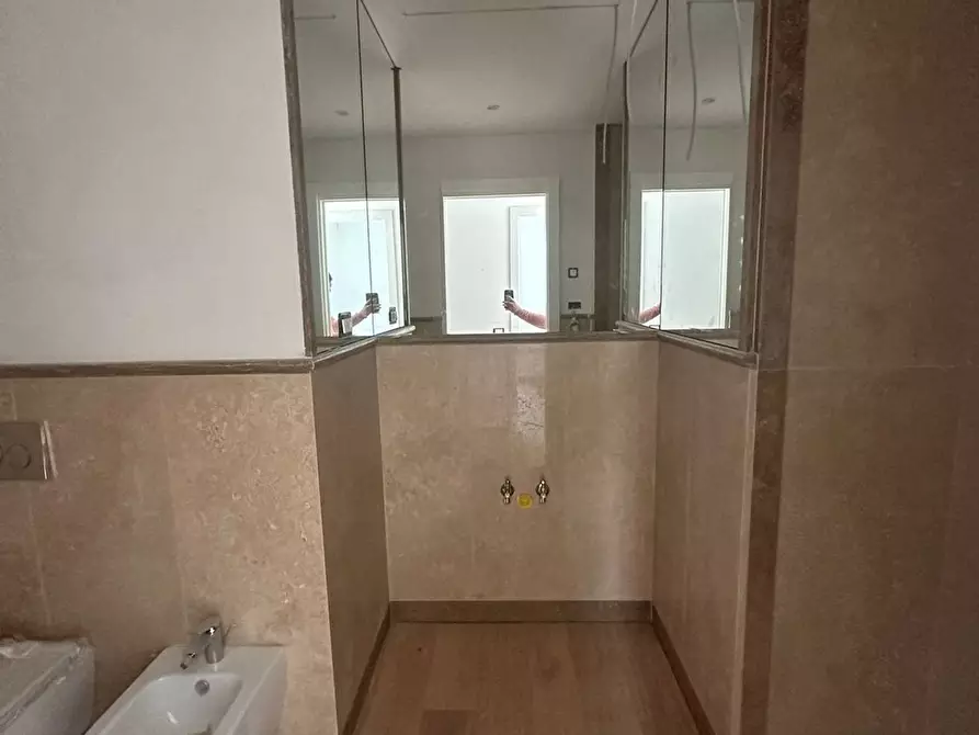 Immagine 18 di Casa bifamiliare in vendita  a Viareggio