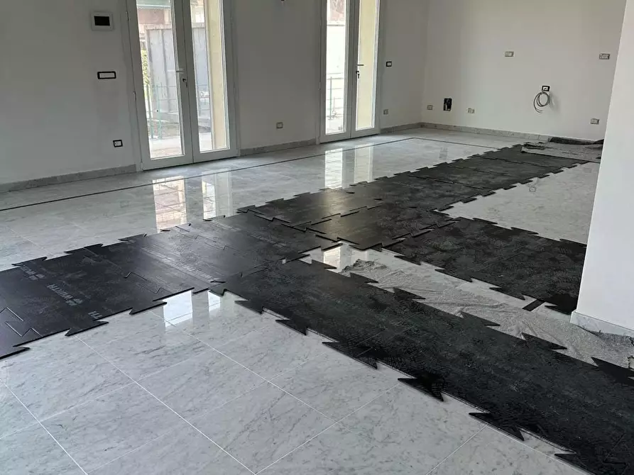 Immagine 5 di Casa bifamiliare in vendita  a Viareggio