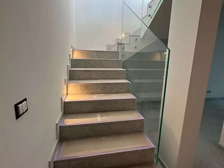 Immagine 8 di Casa bifamiliare in vendita  a Viareggio