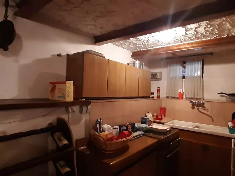 Immagine 22 di Villa in vendita  a Camaiore