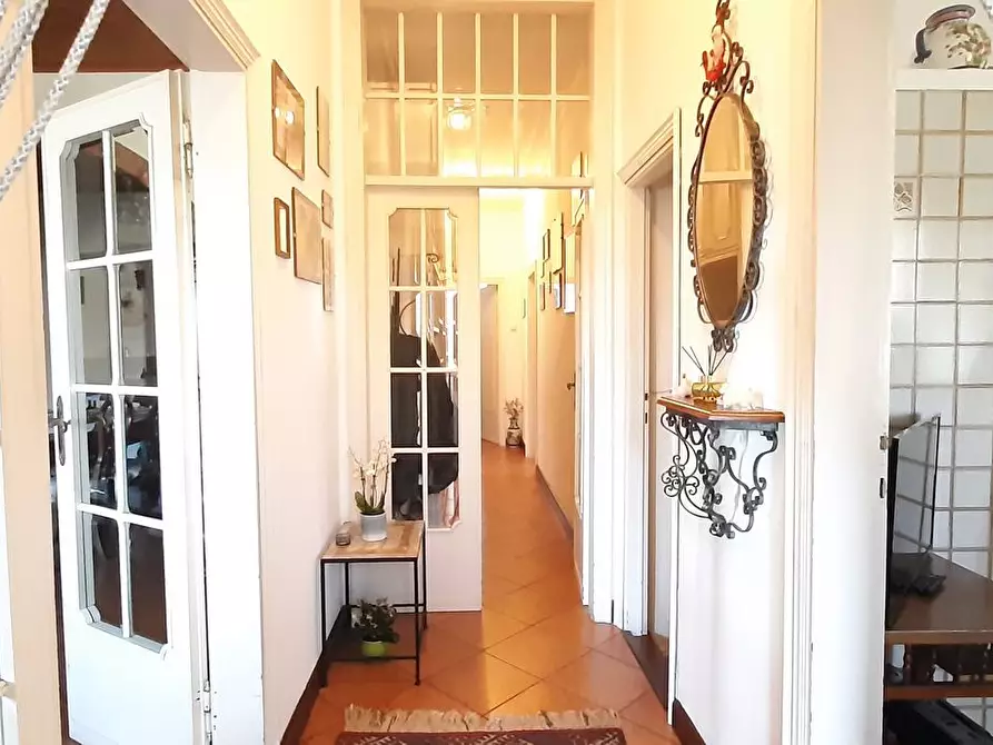 Immagine 26 di Villa in vendita  a Camaiore