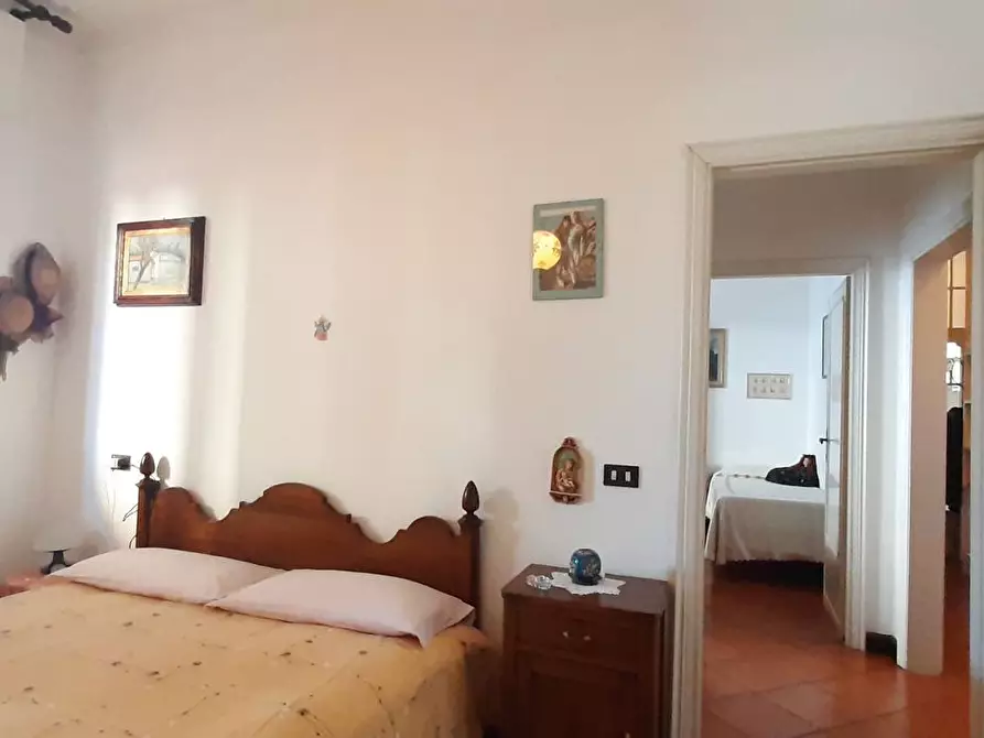 Immagine 19 di Villa in vendita  a Camaiore