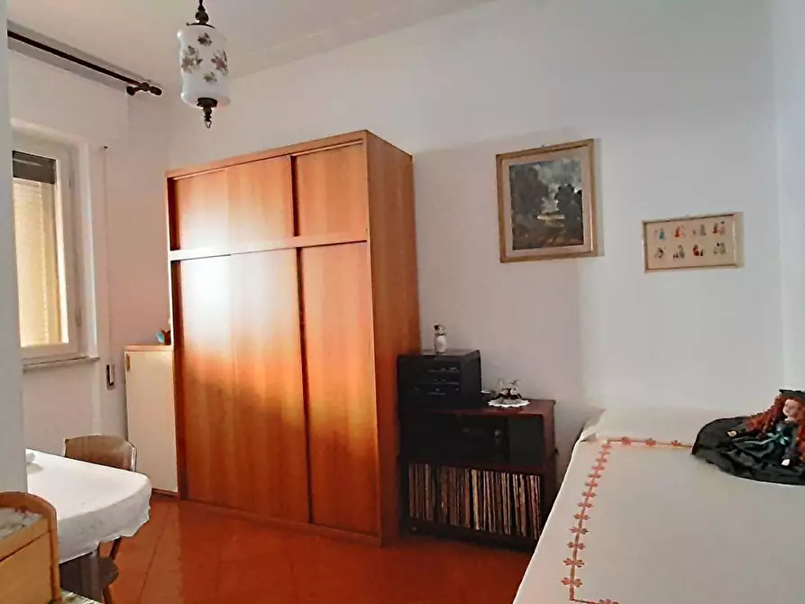 Immagine 10 di Villa in vendita  a Camaiore