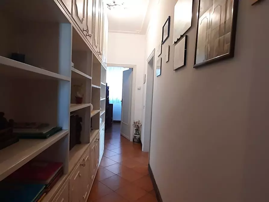 Immagine 12 di Villa in vendita  a Camaiore