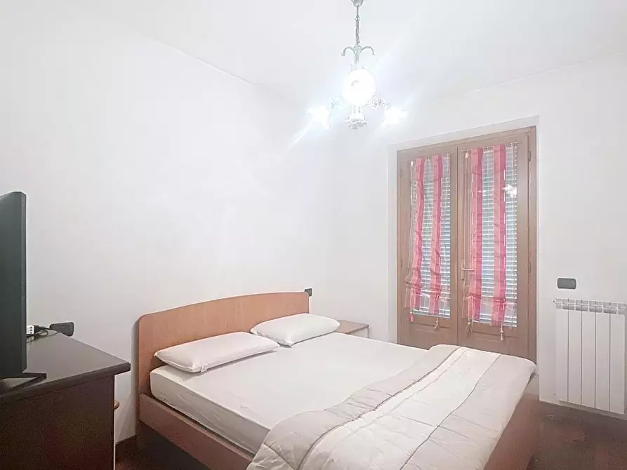 Immagine 15 di Villetta a schiera in vendita  a Camaiore