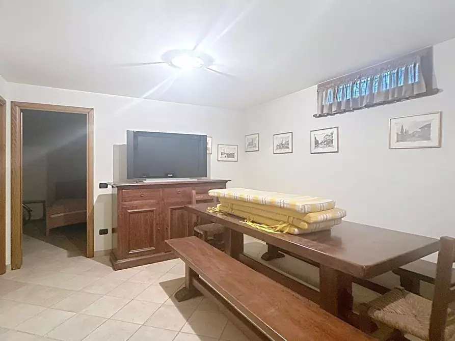 Immagine 23 di Villetta a schiera in vendita  a Camaiore