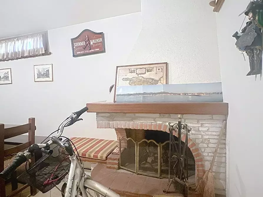 Immagine 5 di Villetta a schiera in vendita  a Camaiore