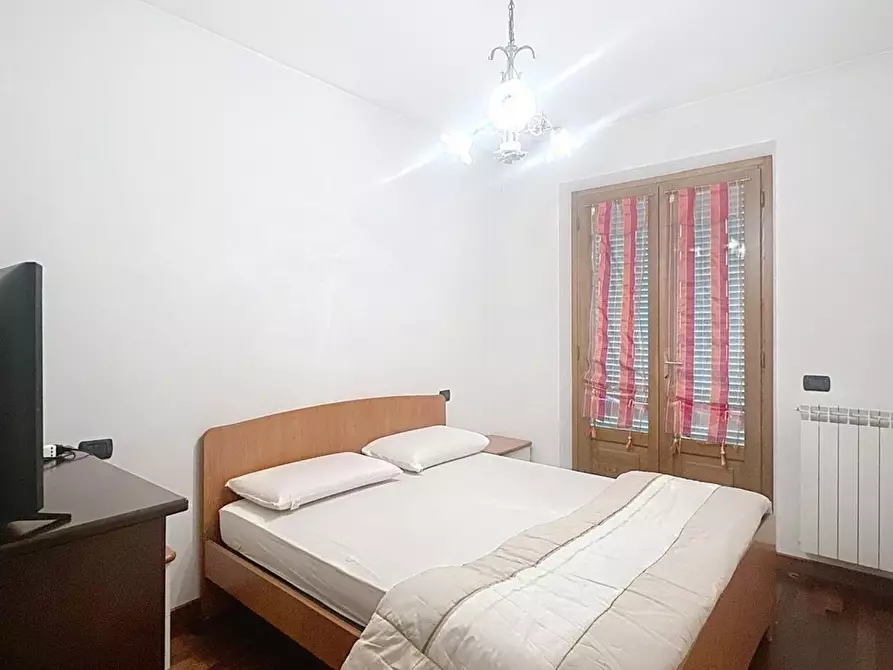 Immagine 12 di Villetta a schiera in vendita  a Camaiore