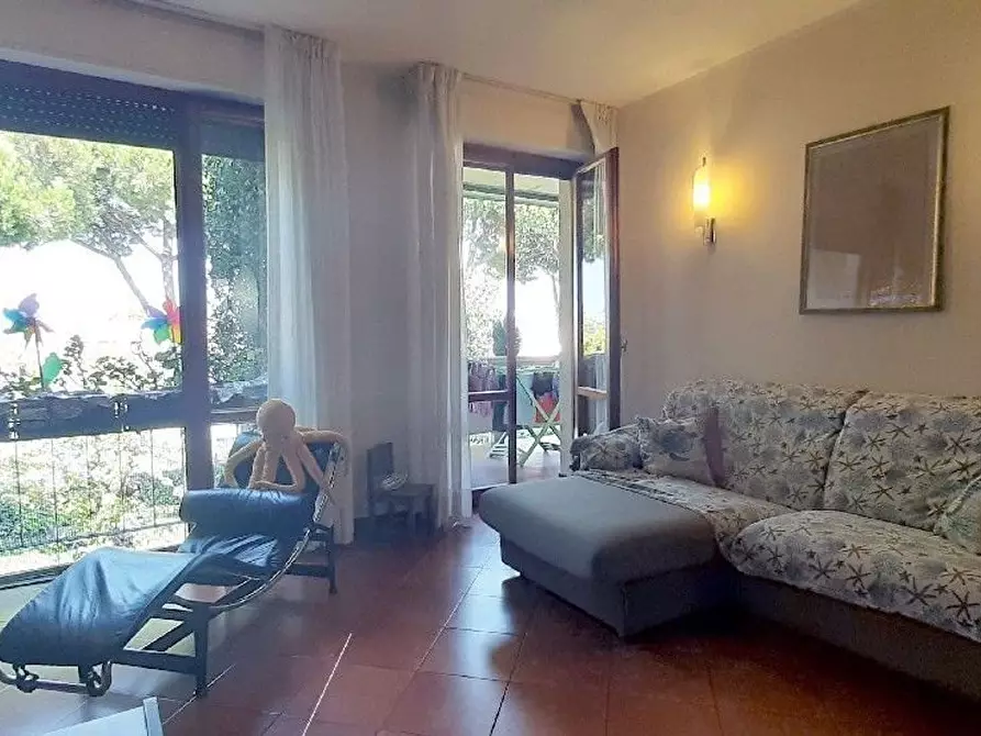 Immagine 14 di Appartamento in vendita  a Camaiore