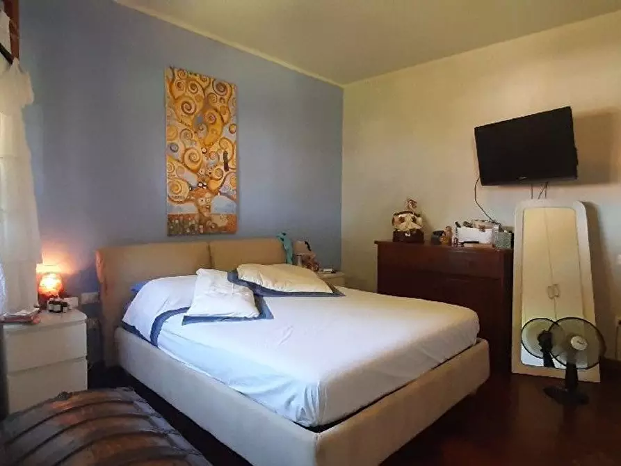 Immagine 7 di Appartamento in vendita  a Camaiore