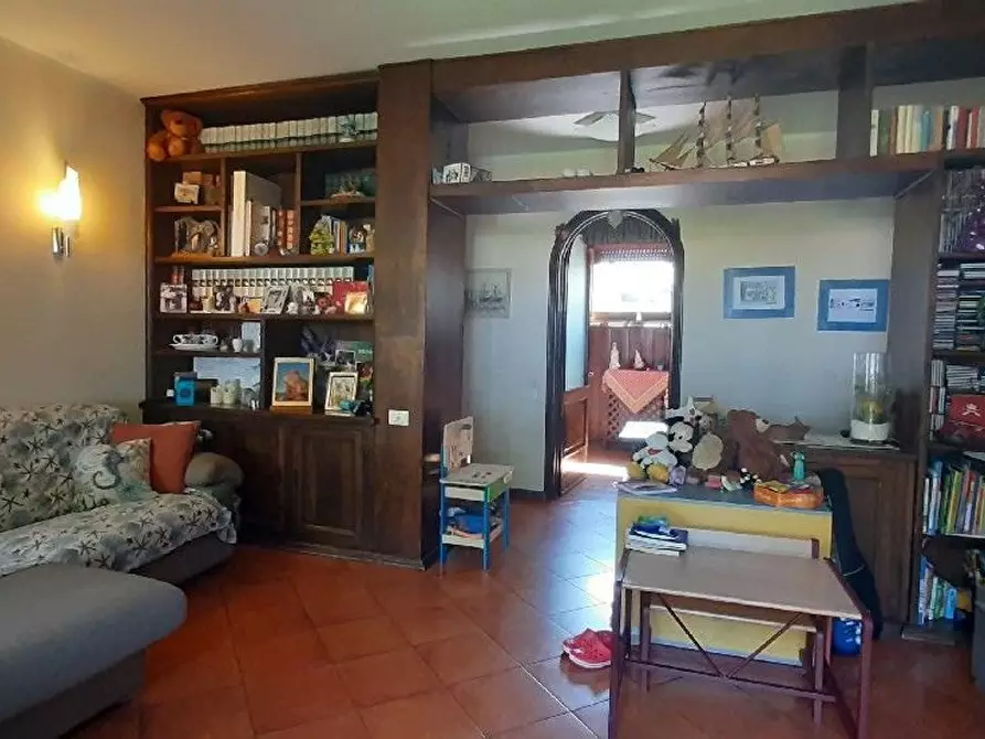 Immagine 3 di Appartamento in vendita  a Camaiore