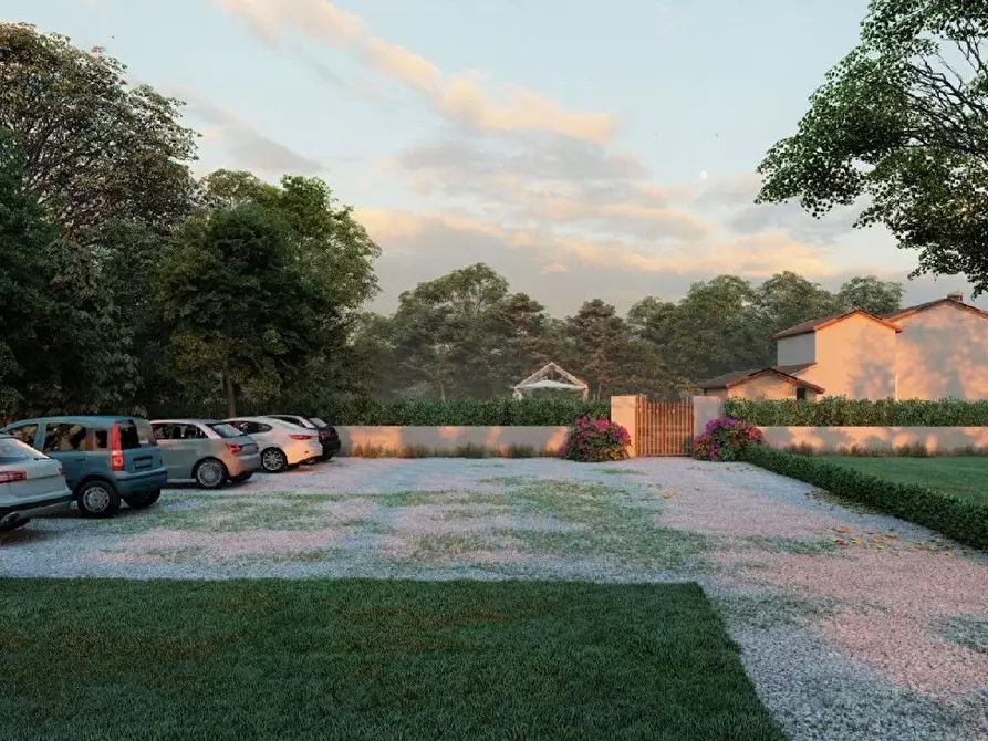 Immagine 28 di Villa in vendita  a Camaiore