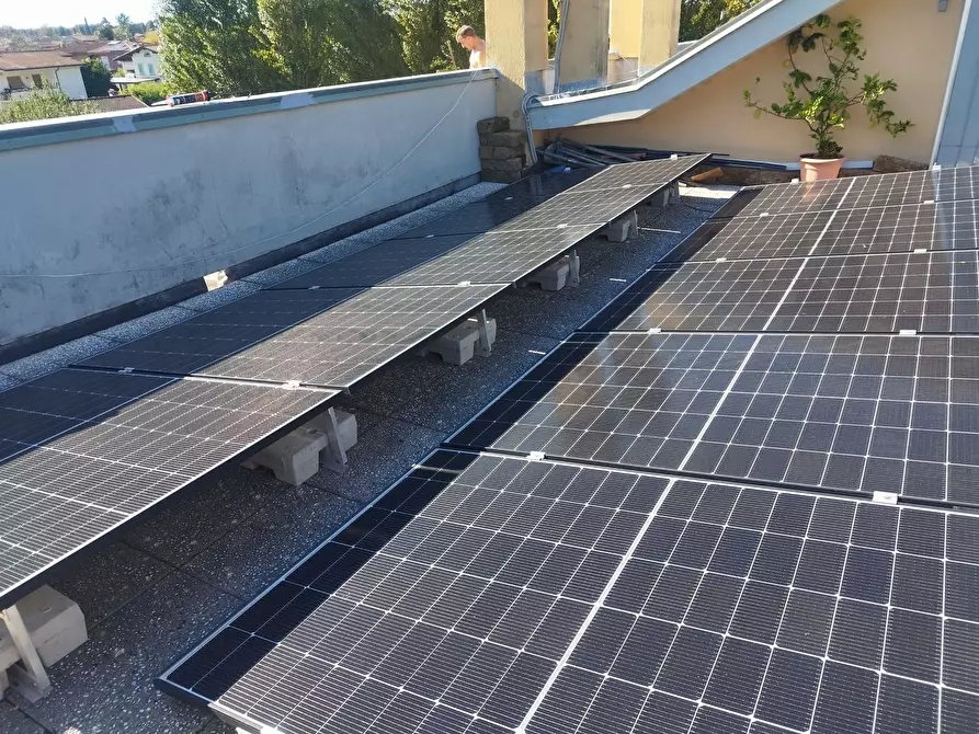 Immagine 19 di Appartamento in vendita  a Pietrasanta