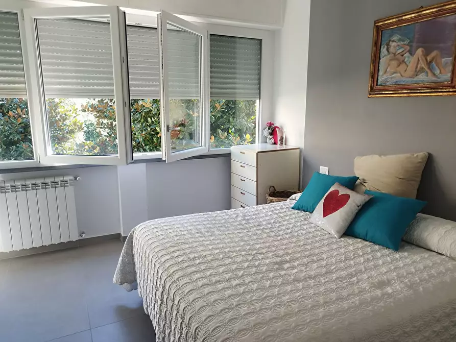 Immagine 8 di Appartamento in vendita  a Pietrasanta