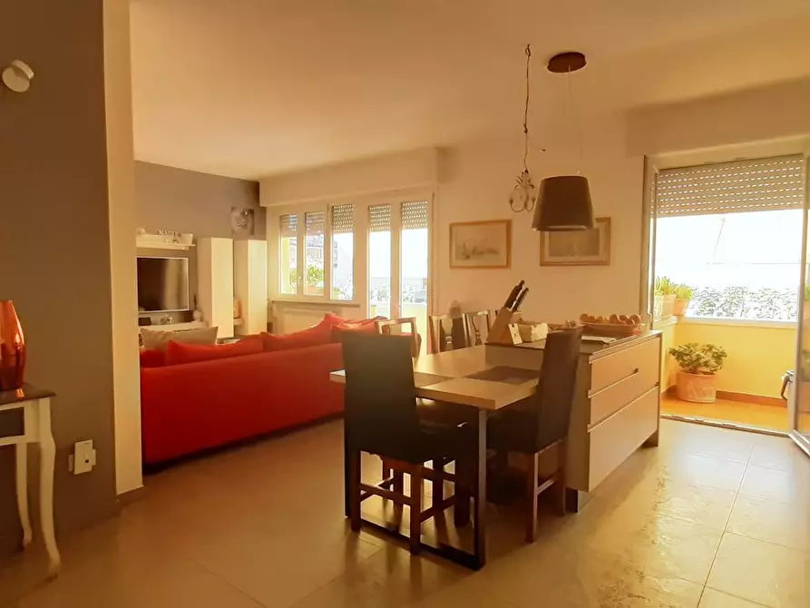 Immagine 21 di Appartamento in vendita  a Pietrasanta