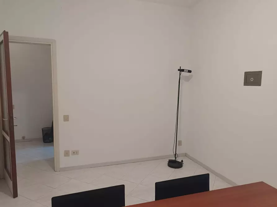 Immagine 11 di Appartamento in vendita  a Camaiore