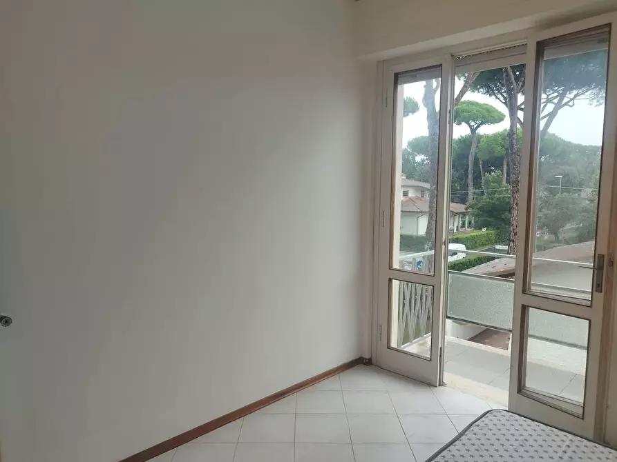 Immagine 3 di Appartamento in vendita  a Camaiore