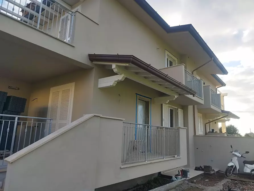 Immagine 11 di Villetta a schiera in vendita  a Camaiore