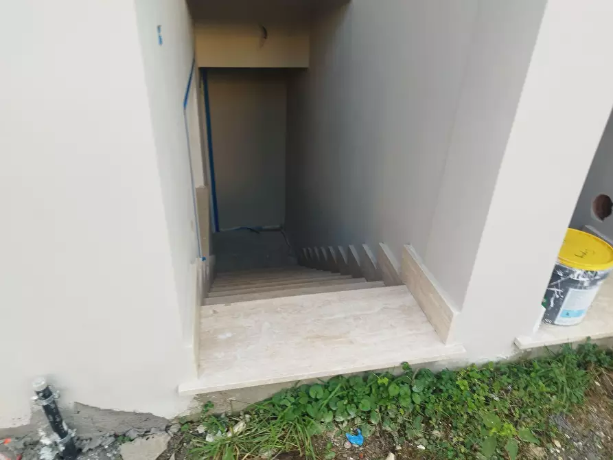 Immagine 6 di Villetta a schiera in vendita  a Camaiore