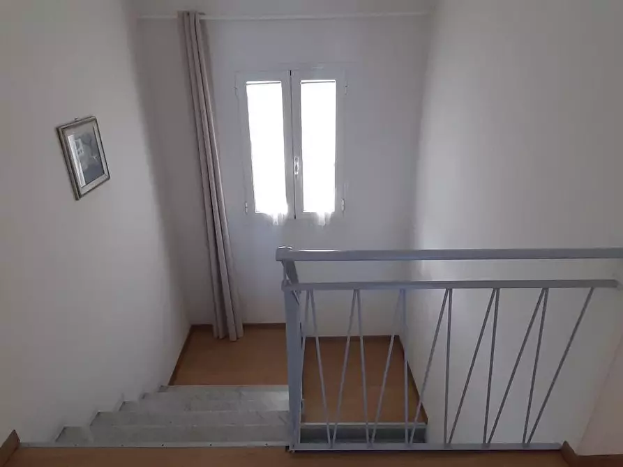 Immagine 20 di Villetta a schiera in vendita  a Camaiore