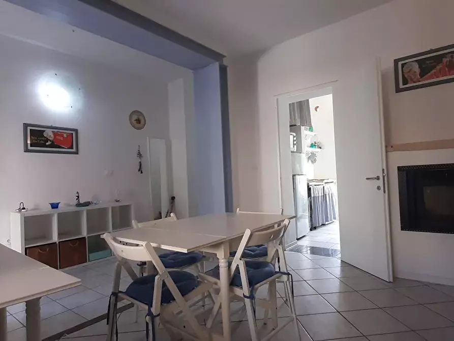 Immagine 3 di Villetta a schiera in vendita  a Camaiore