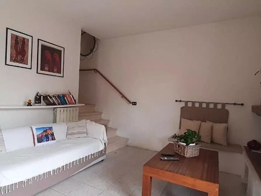 Immagine 23 di Casa semindipendente in vendita  a Camaiore