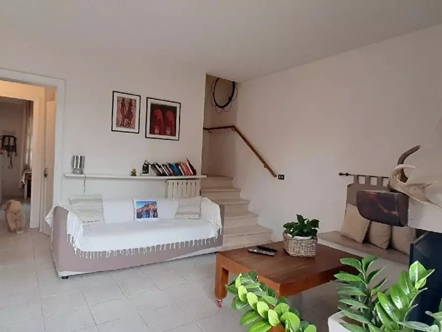 Immagine 22 di Casa semindipendente in vendita  a Camaiore