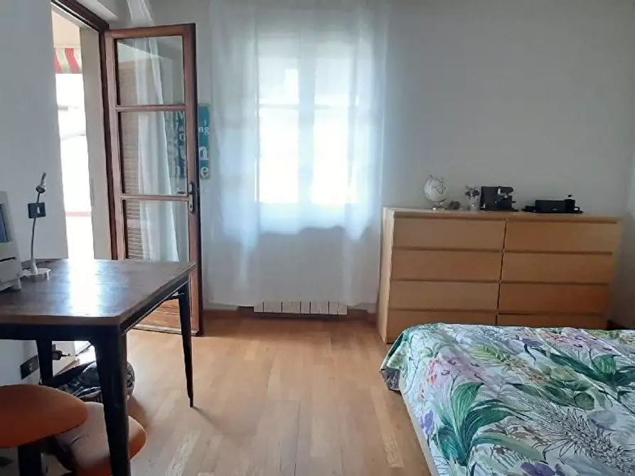 Immagine 13 di Casa semindipendente in vendita  a Camaiore