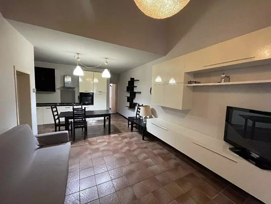 Immagine 2 di Appartamento in vendita  a Camaiore