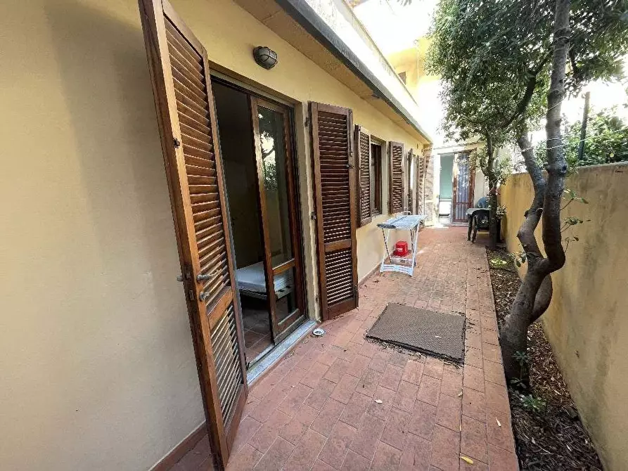 Immagine 10 di Appartamento in vendita  a Camaiore