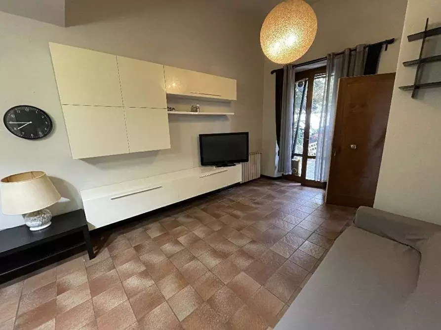 Immagine 3 di Appartamento in vendita  a Camaiore