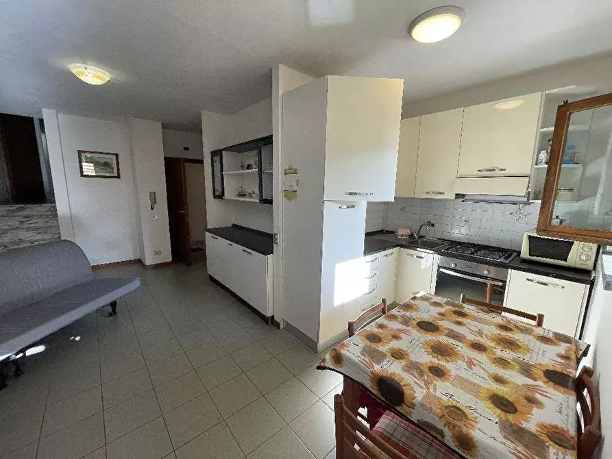 Immagine 13 di Appartamento in vendita  a Camaiore