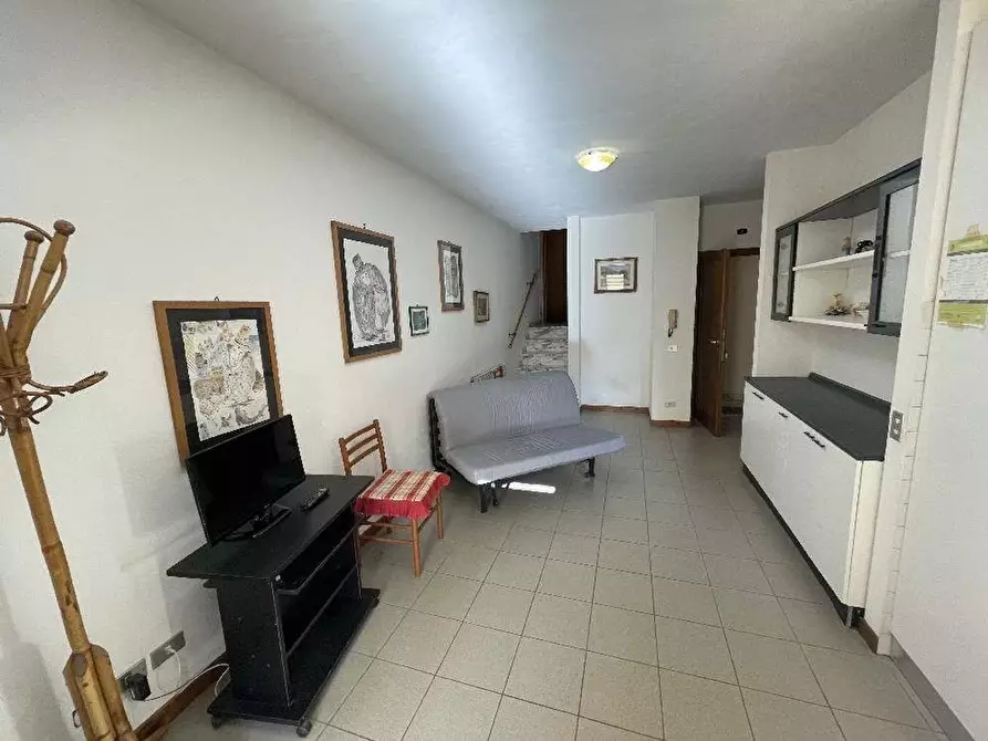 Immagine 4 di Appartamento in vendita  a Camaiore