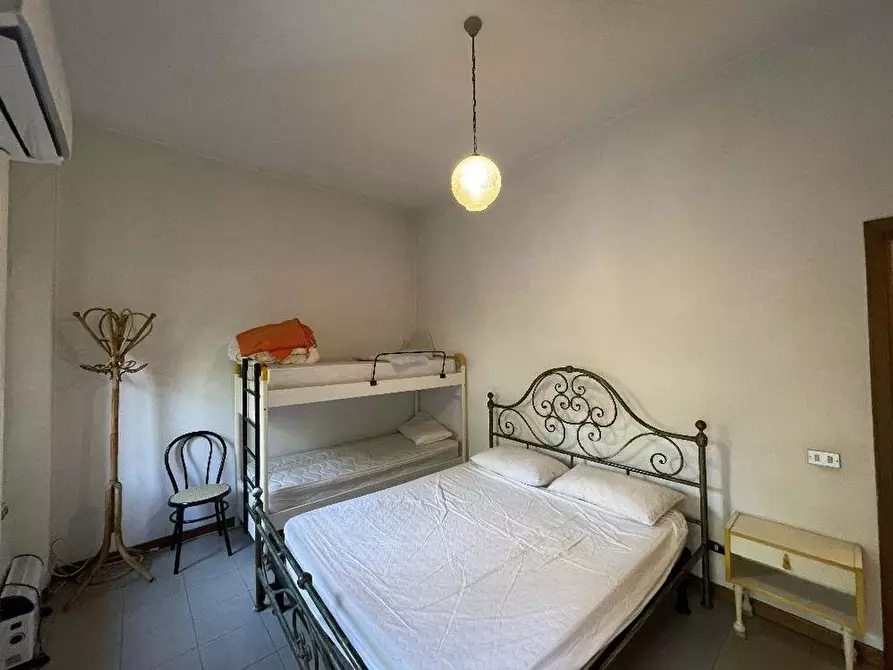 Immagine 9 di Appartamento in vendita  a Camaiore