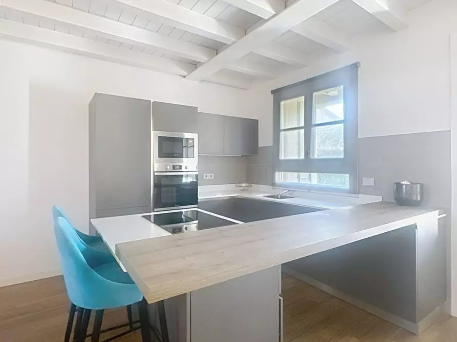 Immagine 13 di Villetta a schiera in vendita  a Viareggio