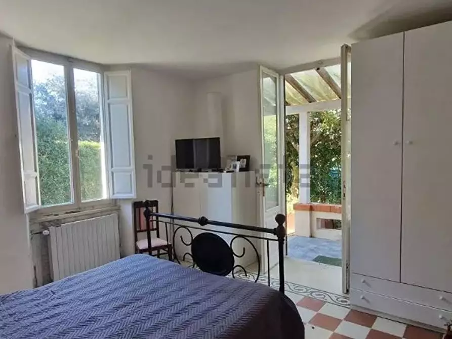 Immagine 15 di Villa in vendita  a Pietrasanta