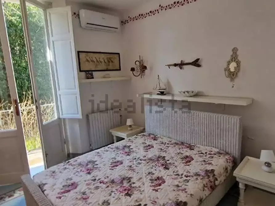Immagine 10 di Villa in vendita  a Pietrasanta