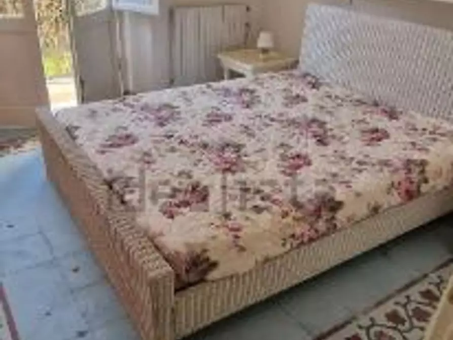 Immagine 11 di Villa in vendita  a Pietrasanta