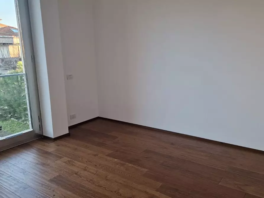 Immagine 19 di Villa in vendita  a Camaiore