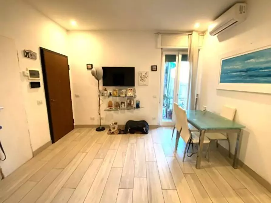 Immagine 4 di Appartamento in vendita  a Viareggio