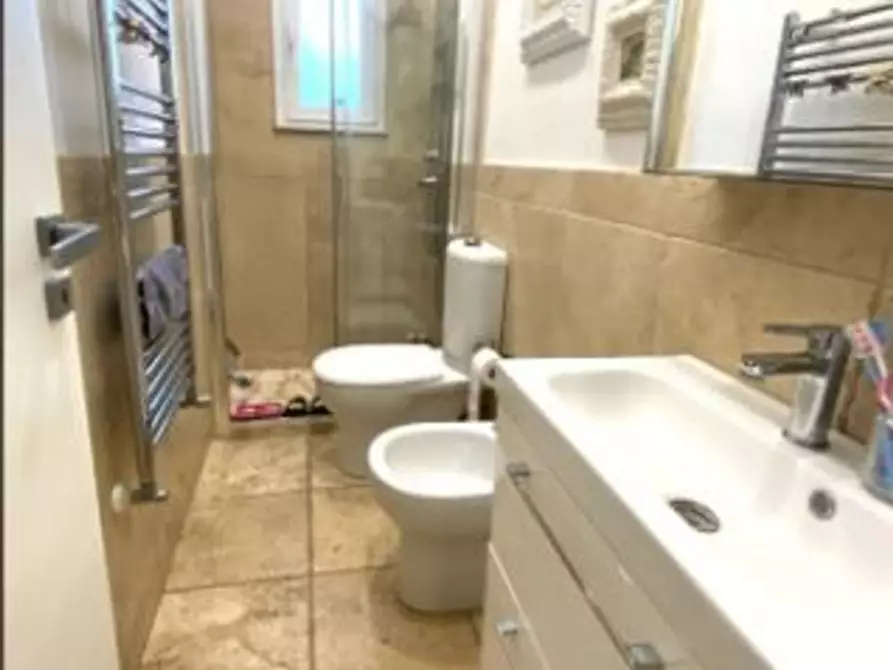 Immagine 8 di Appartamento in vendita  a Viareggio