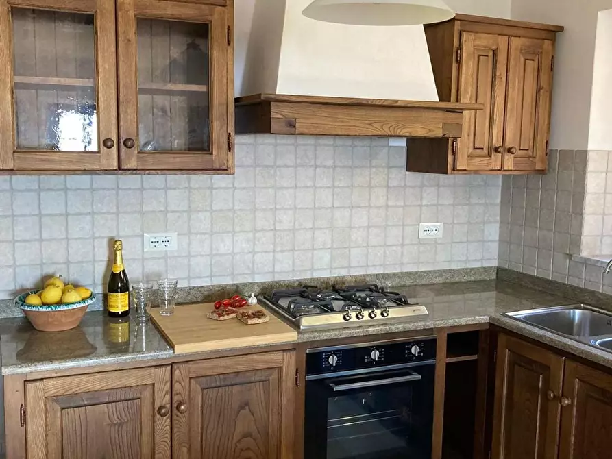 Immagine 6 di Casa semindipendente in vendita  a Camaiore