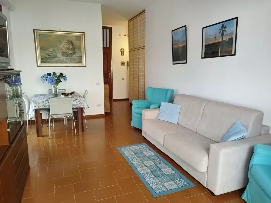 Immagine 20 di Mansarda in vendita  a Camaiore