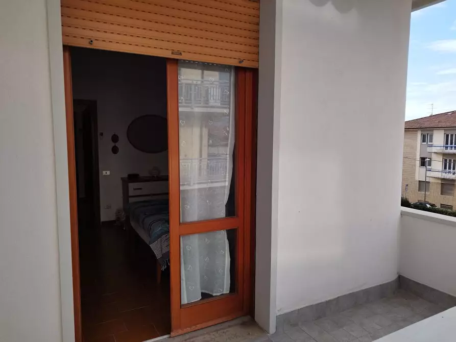 Immagine 19 di Mansarda in vendita  a Camaiore