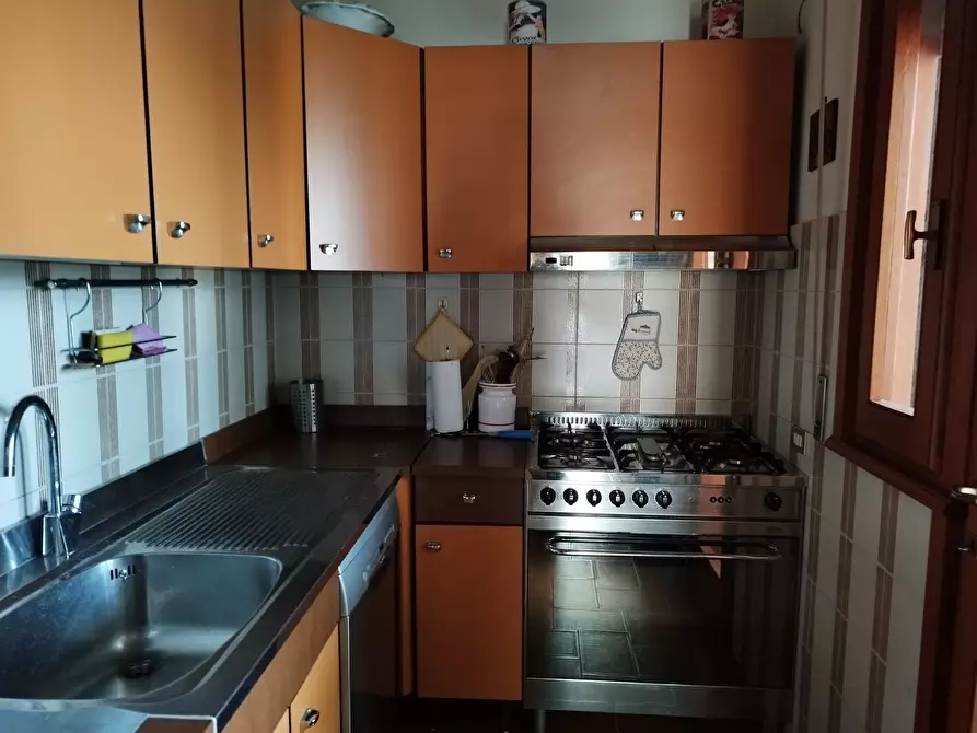 Immagine 18 di Mansarda in vendita  a Camaiore