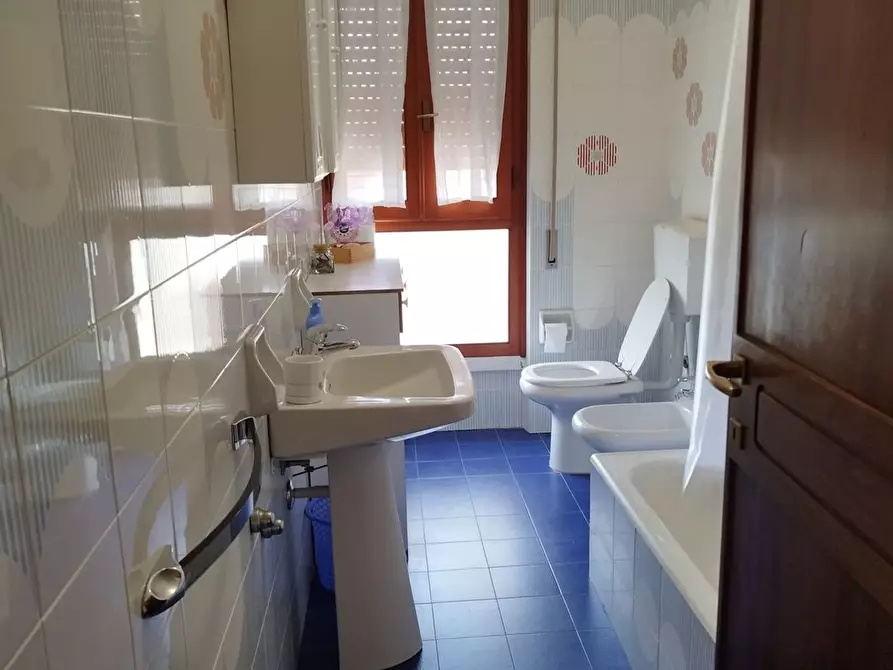 Immagine 11 di Mansarda in vendita  a Camaiore